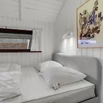 Three-bedroom In Holiday home Egernsund
