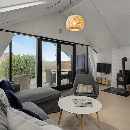 Three-bedroom In Prázdninový dům *