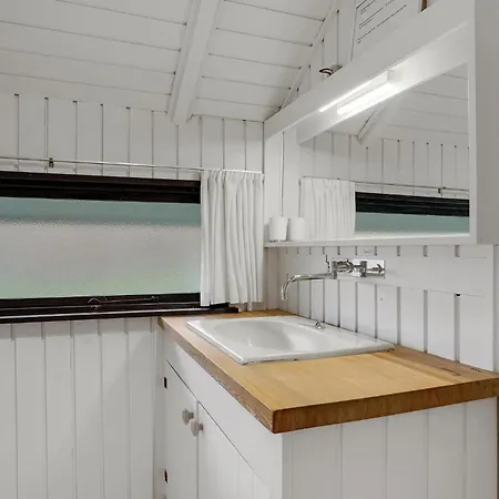 Three-bedroom In Hébergement de vacances Egernsund